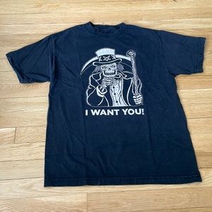 Sketchy Tank T-shirt Medium